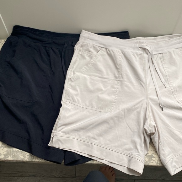 2pair shorts. - Picture 1 of 4